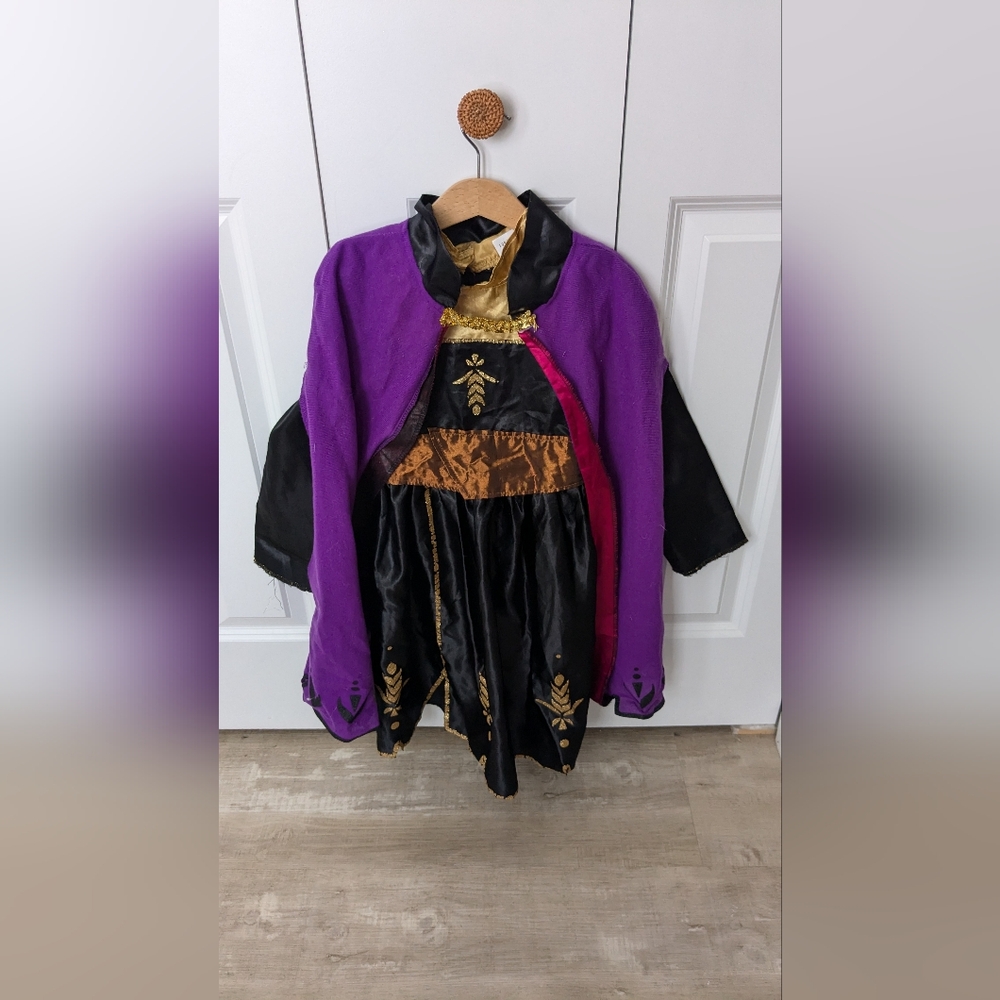 Disney Frozen Dress Up